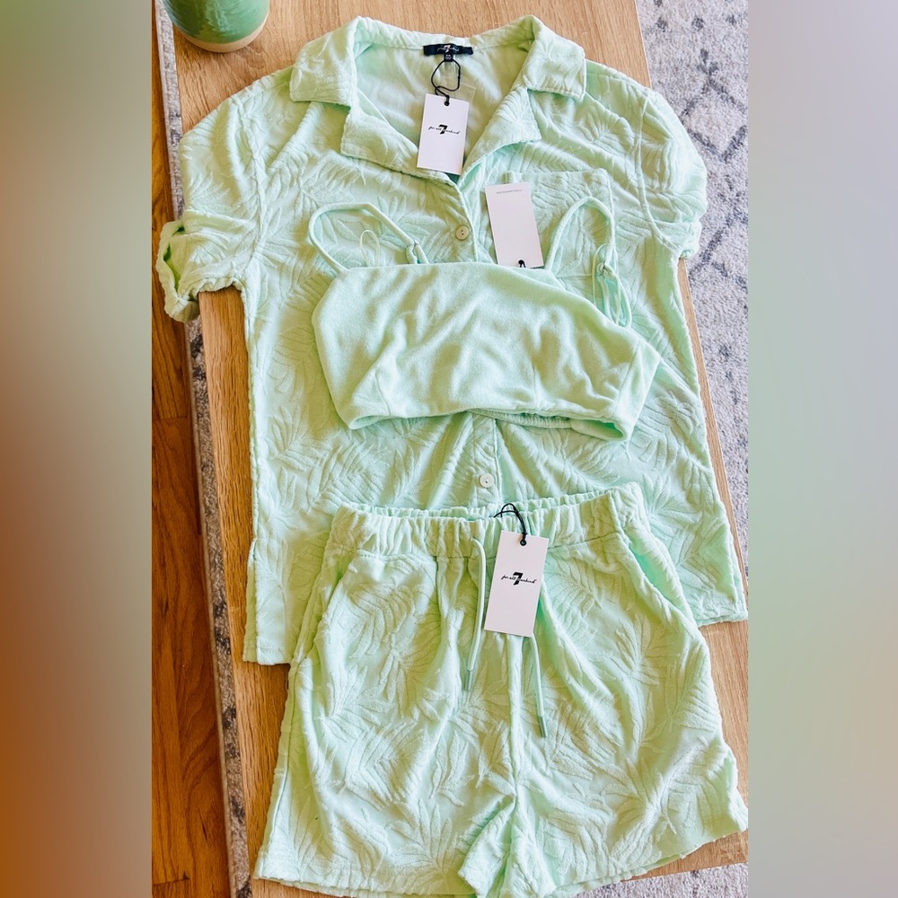 “7 for all mankind”  3 piece Mint Green